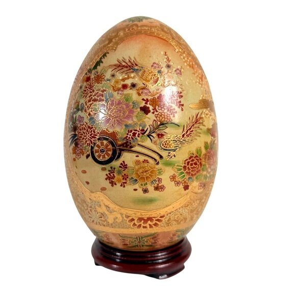 Japanese Satsuma Decorative Egg Gold Gilt Floral Landscape Glazed VTG Wooden Sta - Picture 3 of 12